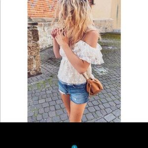 Zara Ivory Lace Cold Shoulder Top. Size Medium.